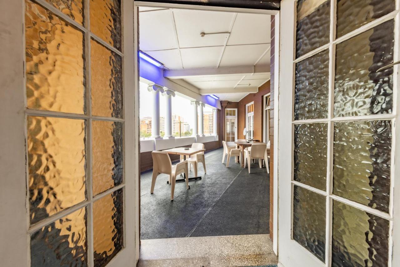 Hotel Strathfield 2*