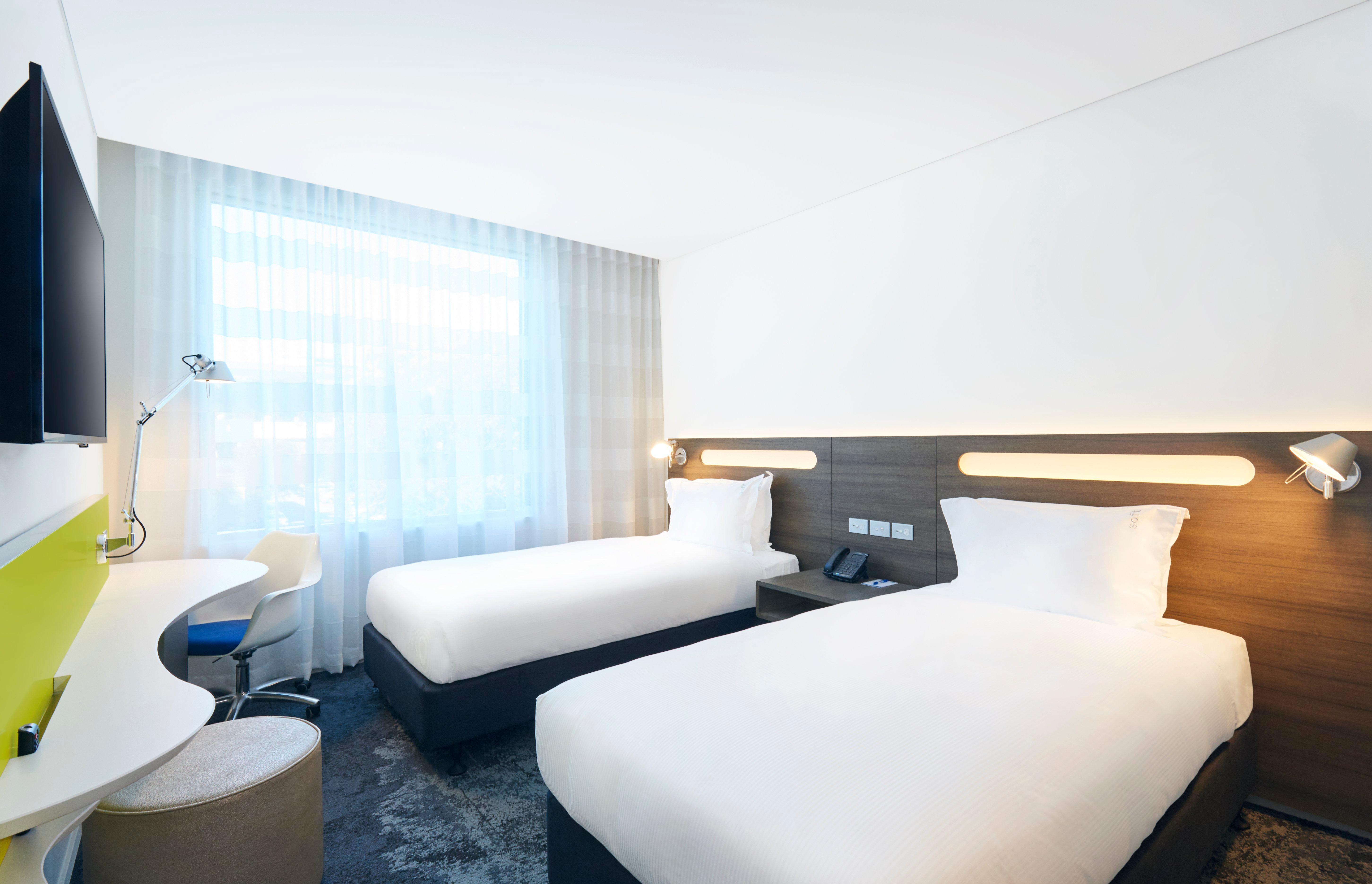 Hotel Express Macquarie Park By Ihg 4*