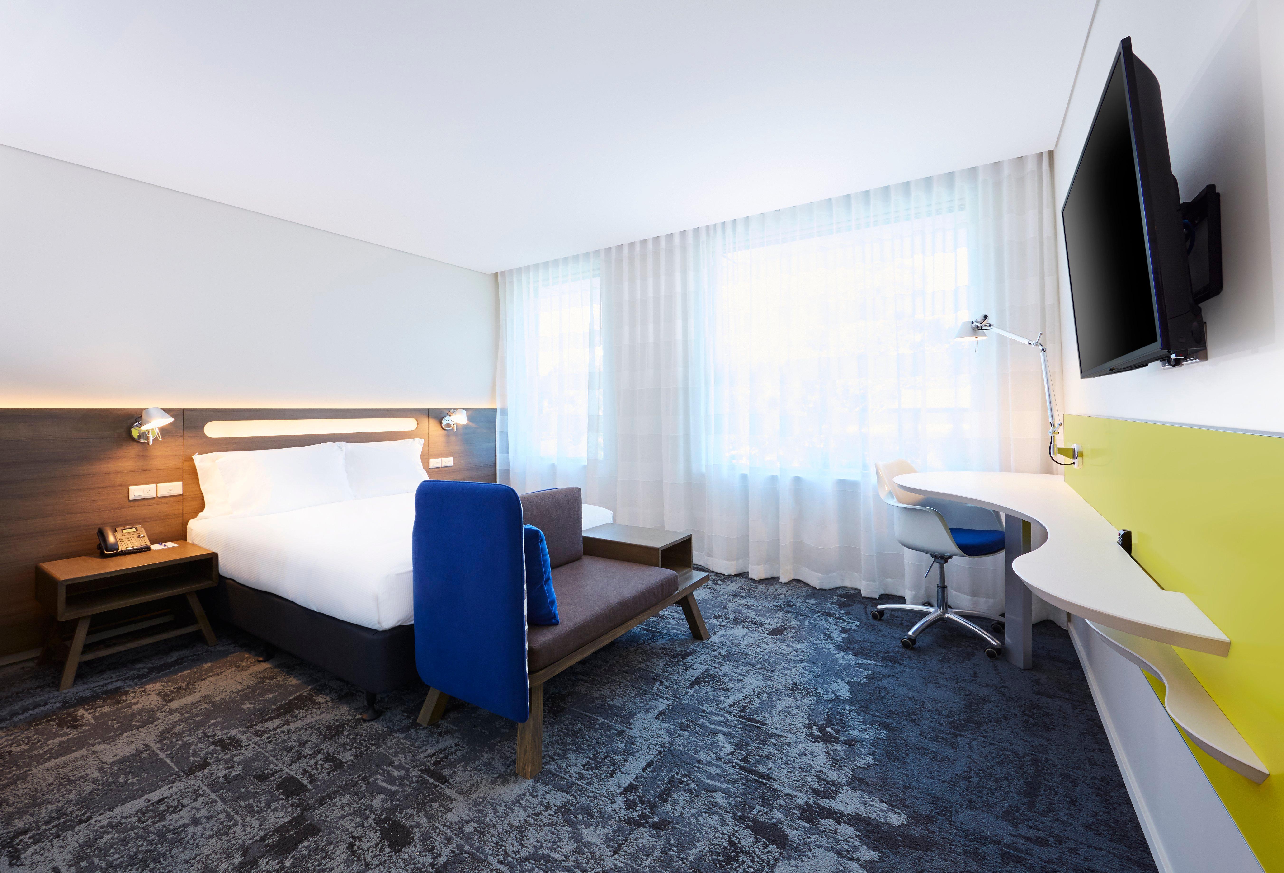 Express Macquarie Park By Ihg Hotel 4*