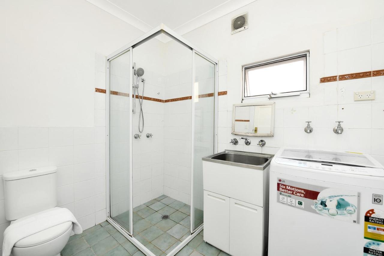 Spacious House With Queen Beds Cinema Sydney