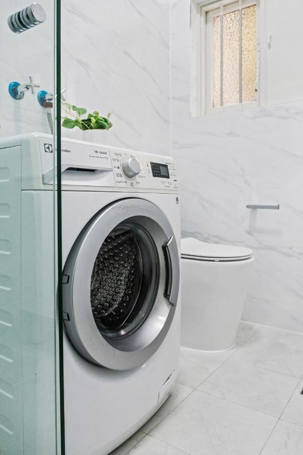 Burwood New 2 Bedroom 2 Bathroom Sidney