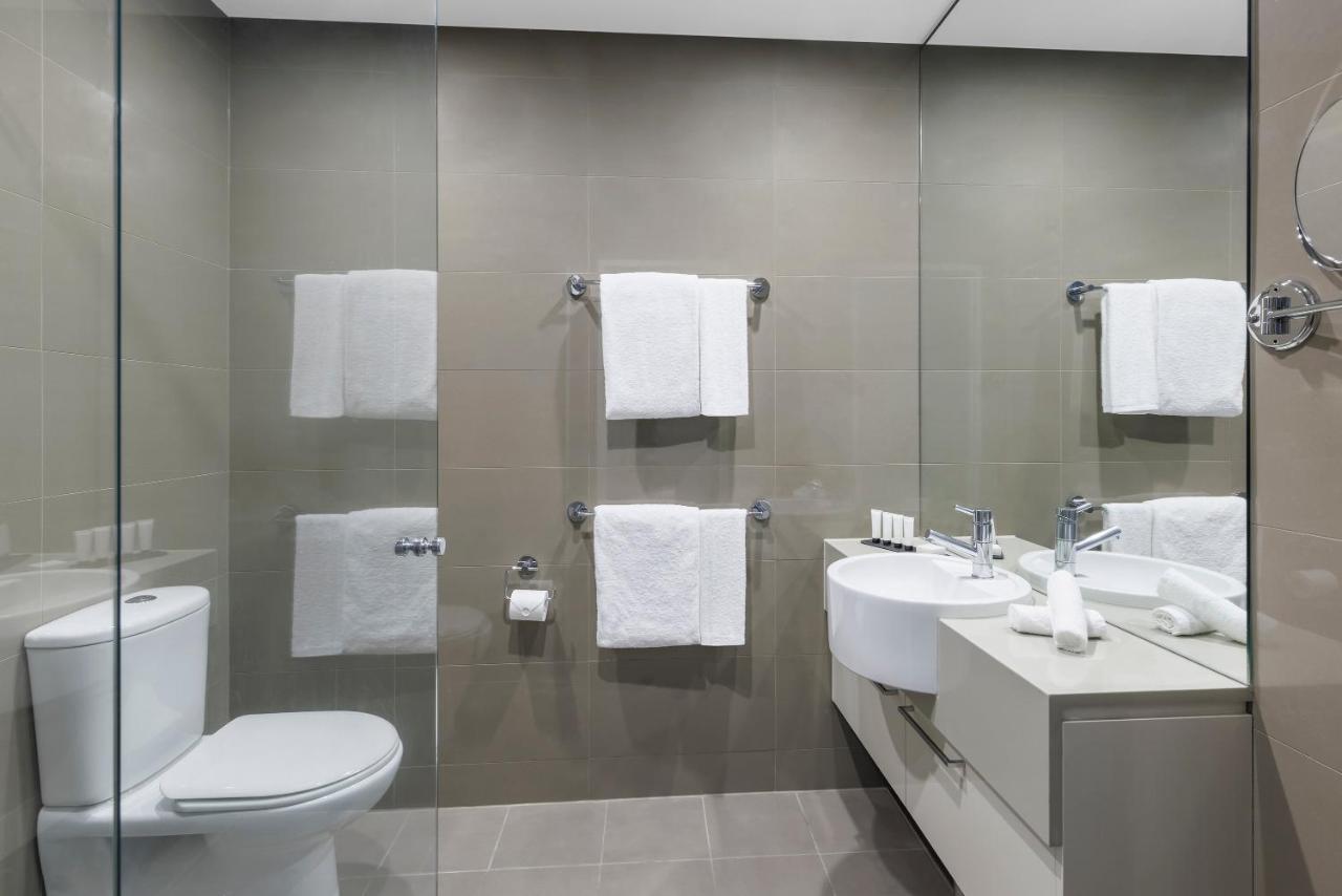 Hotel & Bondi Junction By Ihg Sydney