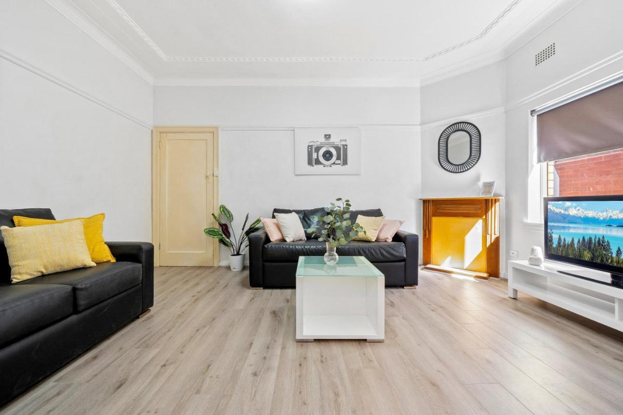 Burwood Newly Renovated 2 Bedroom * Sidney
