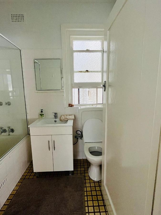 Sunny 2br In Manly - Steps To Beaches, Shops, Cafes