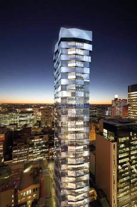Lovely One Bedroom + Study With Infinity Pool Sydney