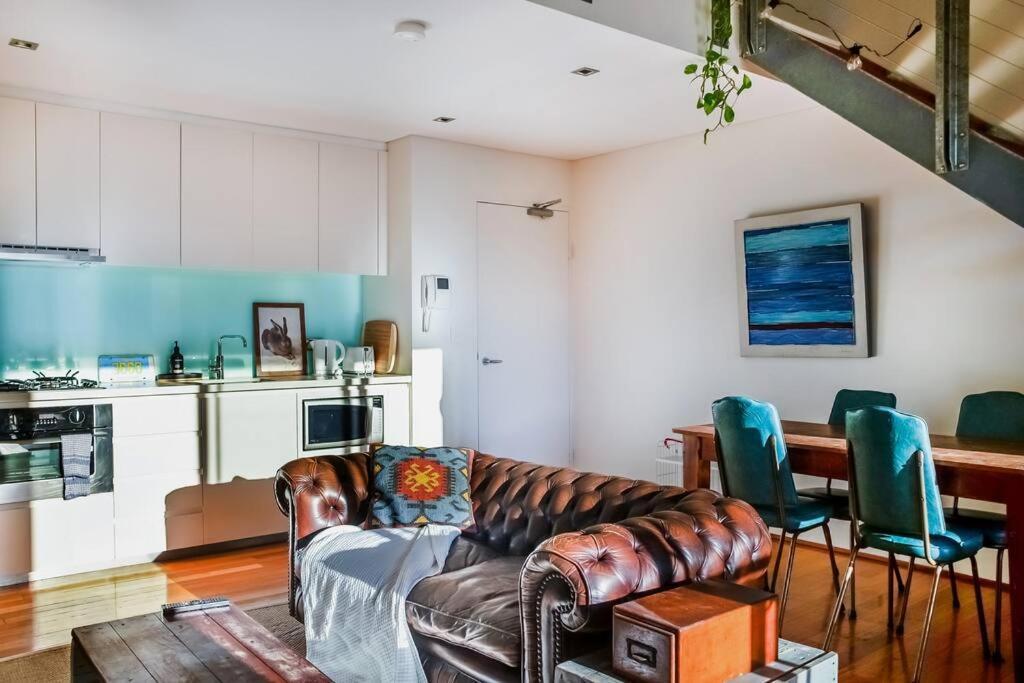 Lofty Loft By Dreams Apartment