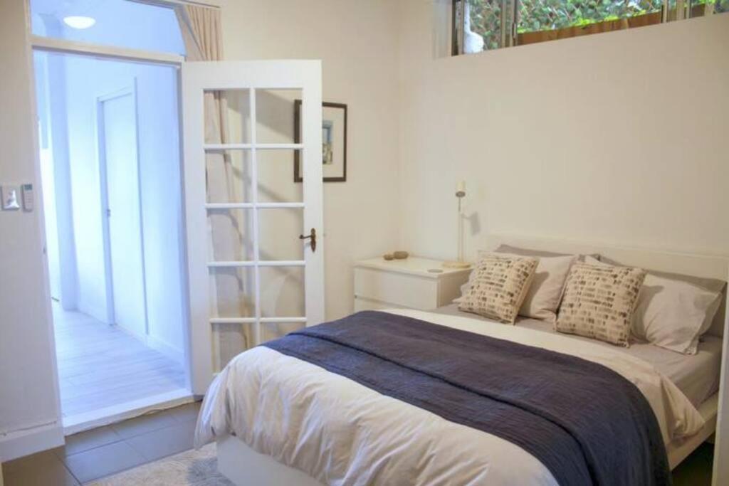 Coogee Bright Beachside Garden Retreat - Coog2 Apartment