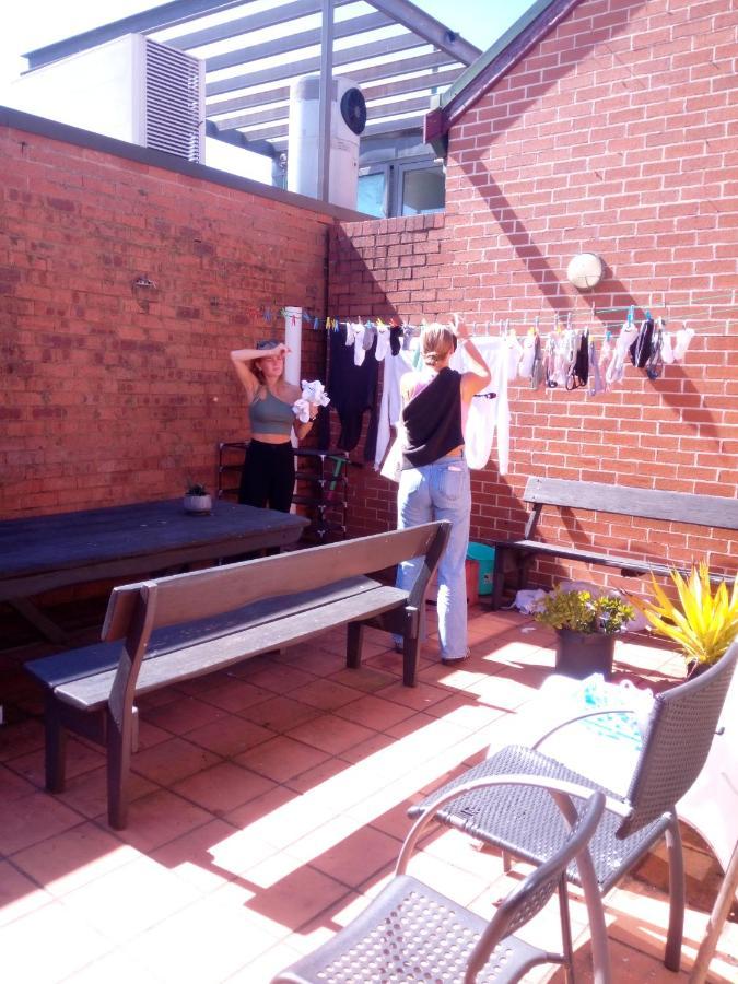 Clover Free Car Parking Hostel *