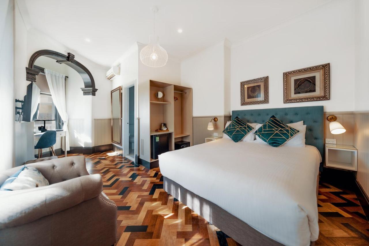 Cremorne Point Manor Guest house 4*