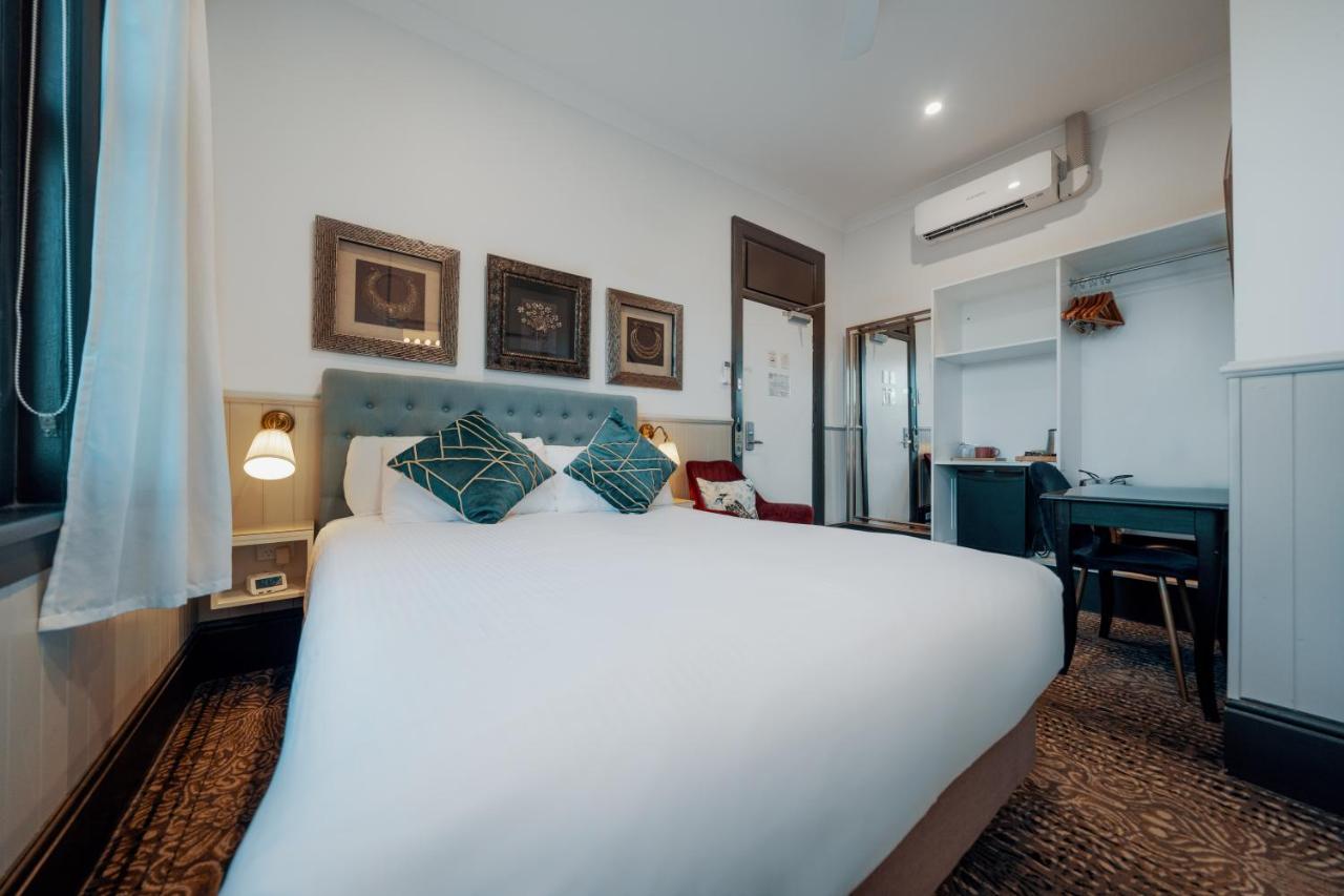 Cremorne Point Manor Guest house