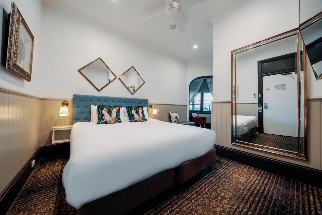 Cremorne Point Manor Guest house Sydney