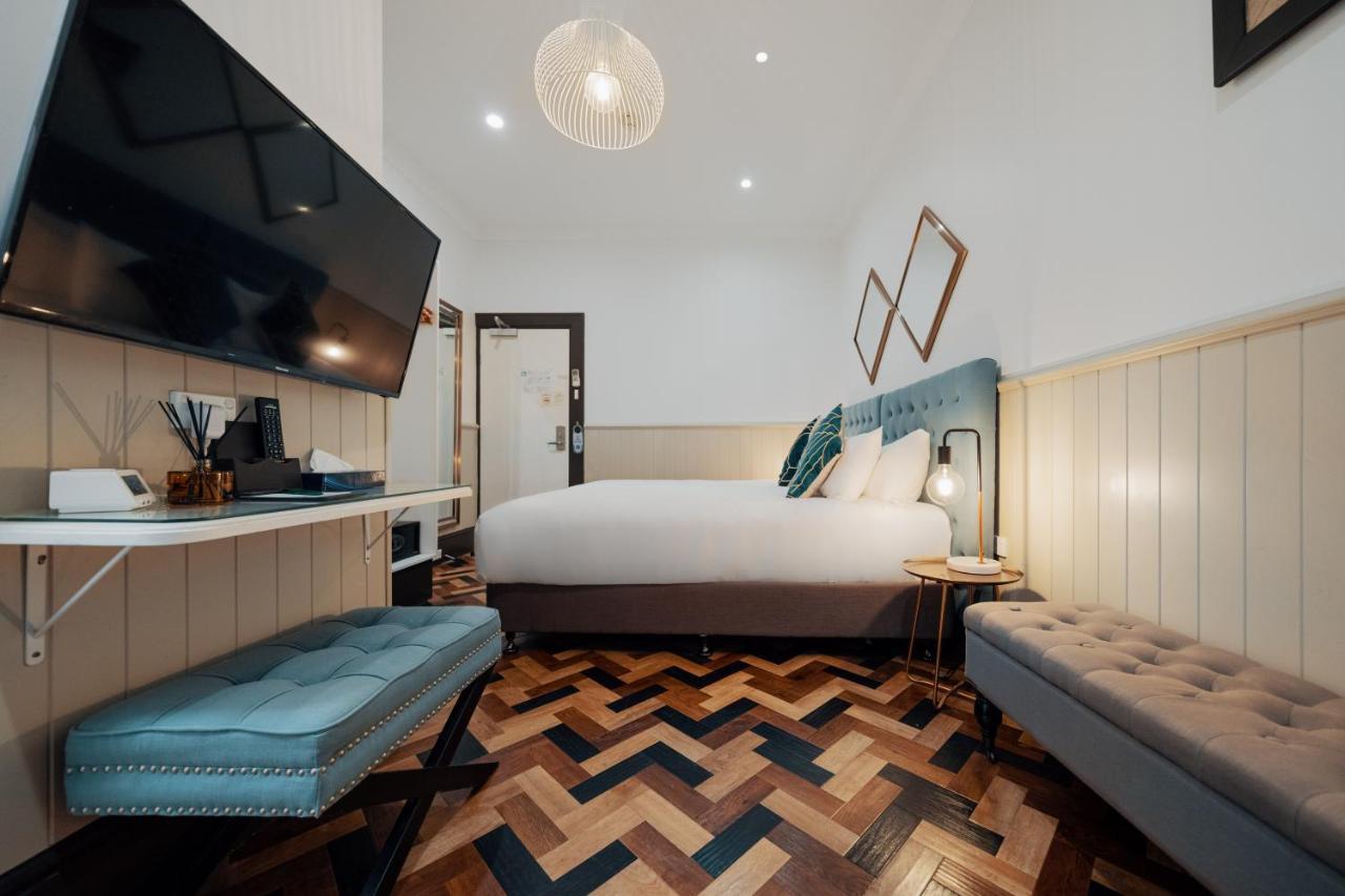 Cremorne Point Manor Guest house Sydney