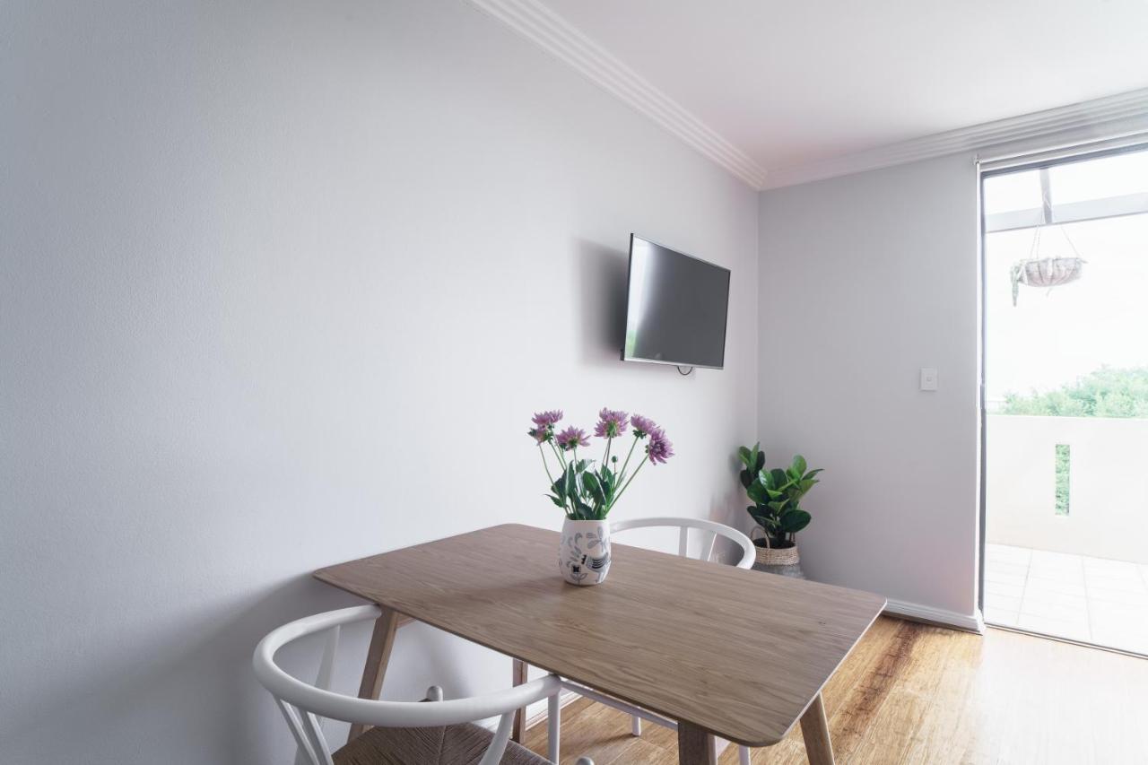Sunny Bondi Studio Parking Couples Families Sydney