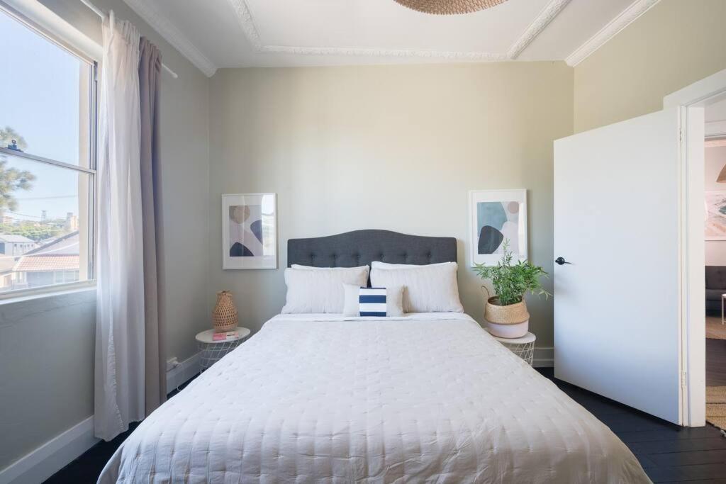 Beautiful 2br Floor Bondi Walk To * Sydney
