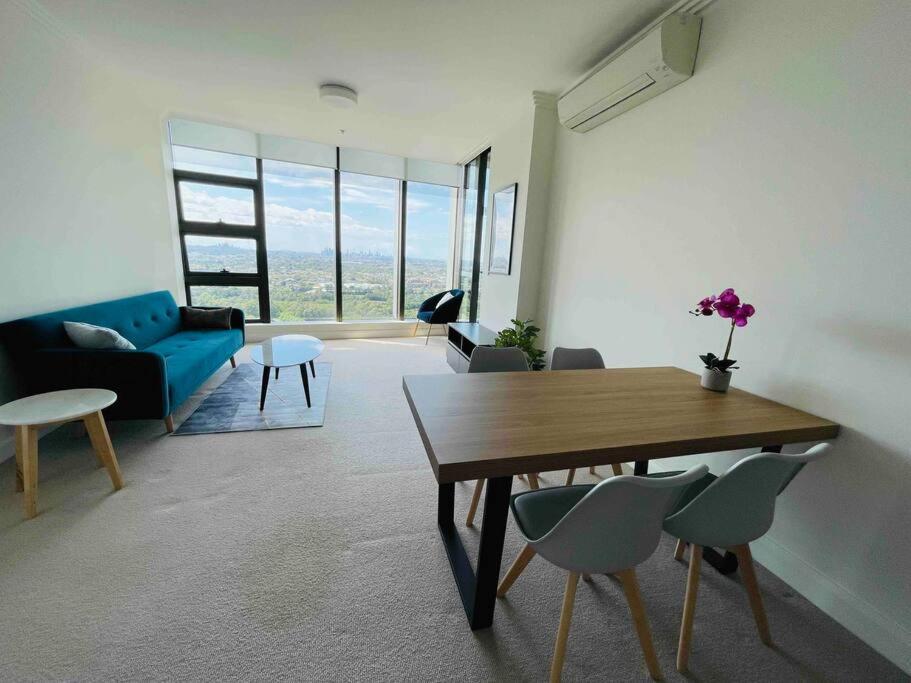 Panoramic View 3bed2bath Wi-fi Parking Apartment *