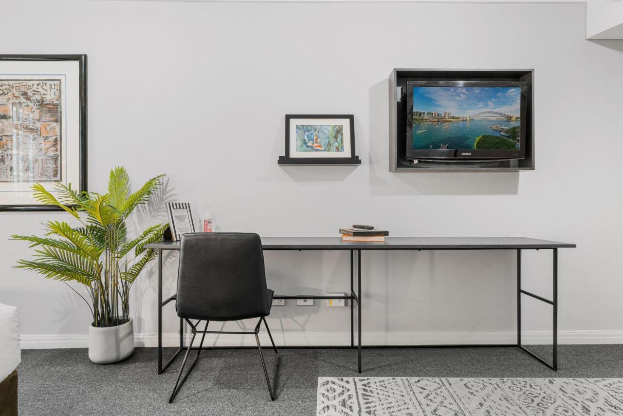 Theatre Precinct Abode Apartment *