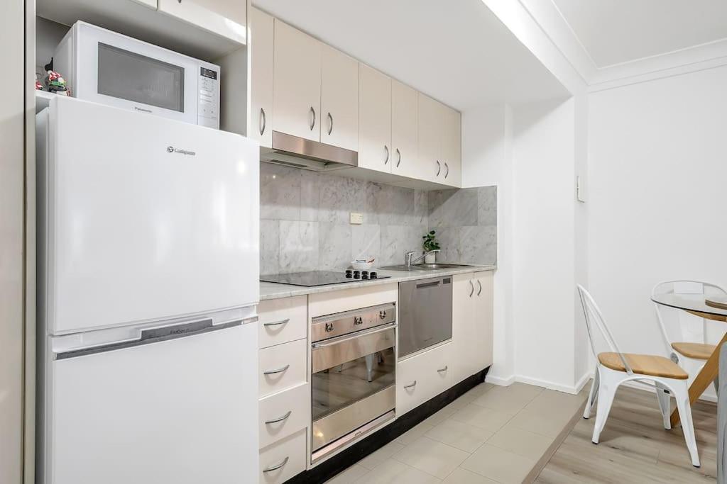 Modern Coastal Escape Manly Nsw Holiday home *