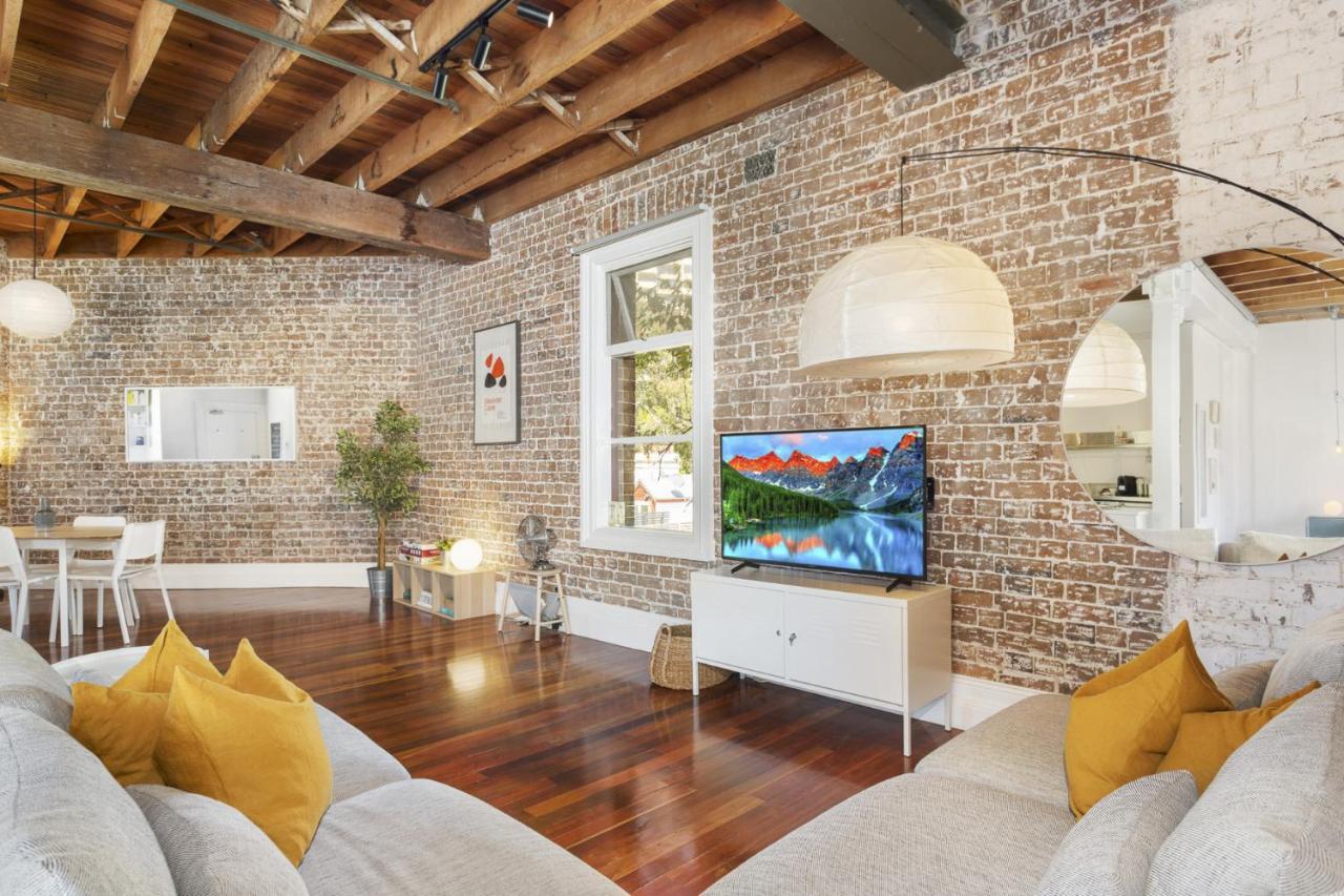 New York-style Loft In Cbd With Views * Sydney