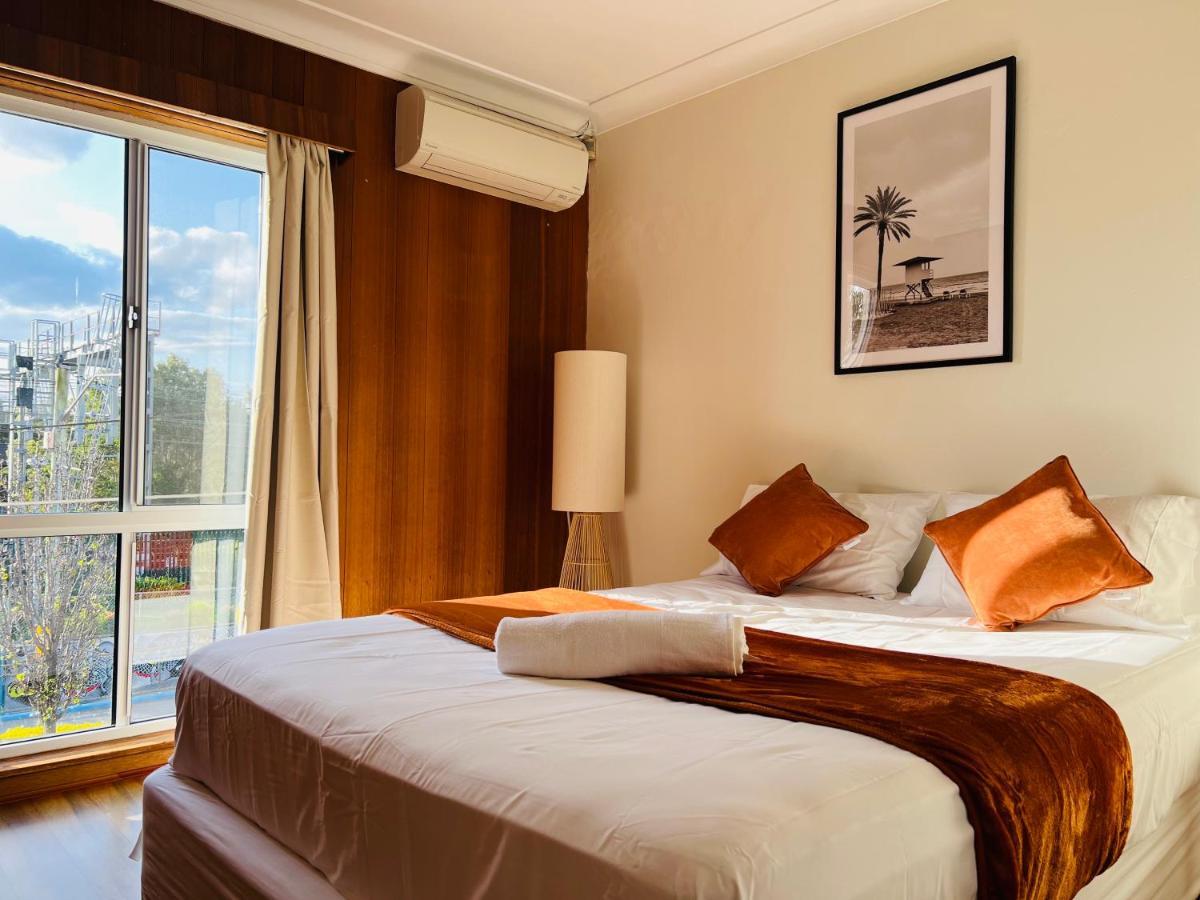Huge Place Near To Beach, Airport, Train & Shoppings