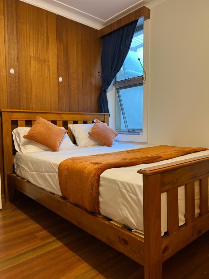 Huge Place Near To Beach, Airport, Train & Shoppings Apartment *