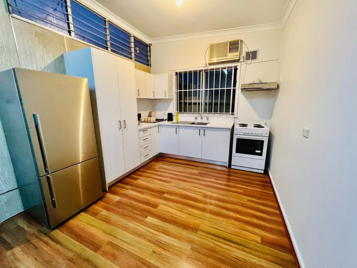 Huge Place Near To Beach, Airport, Train & Shoppings *