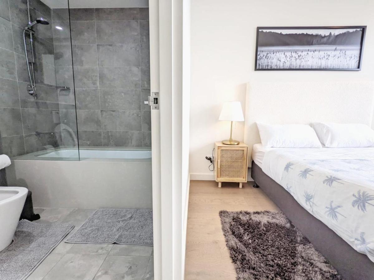 Grandeur 4 Bedroom Penthouse, With Pool And Private Rooftop Hottub, No Parties! *