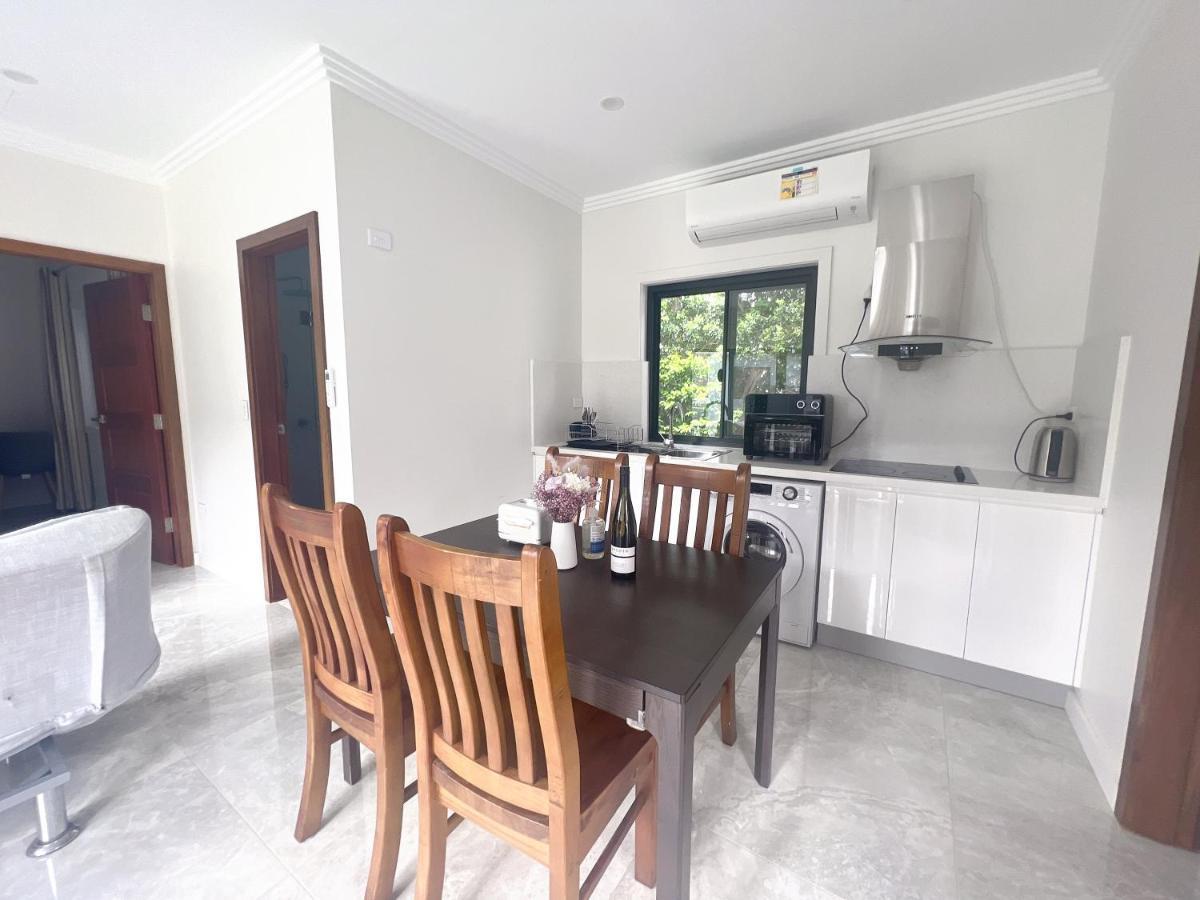 Entire New Granny Flat With 3 Bedrooms 2 Bathrooms *