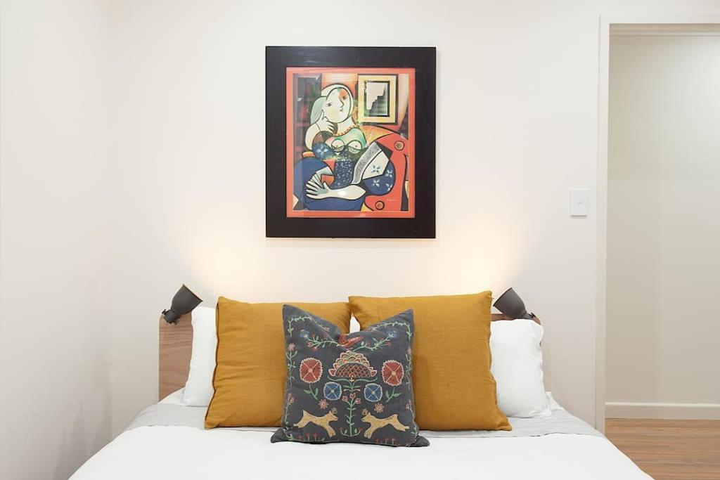 Huge 3 Bed Camperdown Garden W Parking Aircon Apartment *
