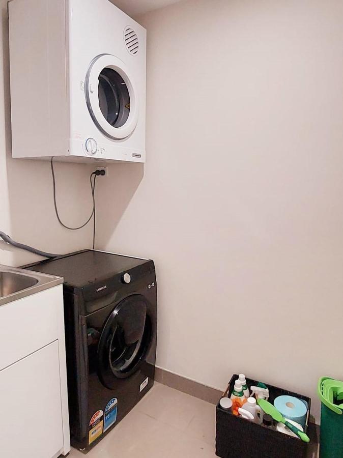 Shared Bright And Cozy In Parramatta Cbd - Close To Everything Sydney