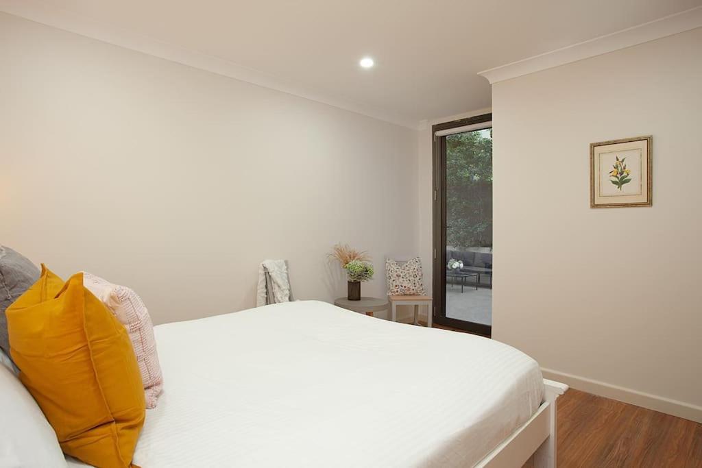 Apartment Huge 3 Bed Camperdown Garden W Parking Aircon *