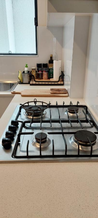 Shared Bright And Cozy In Parramatta Cbd - Close To Everything Privatunterkunft Sydney