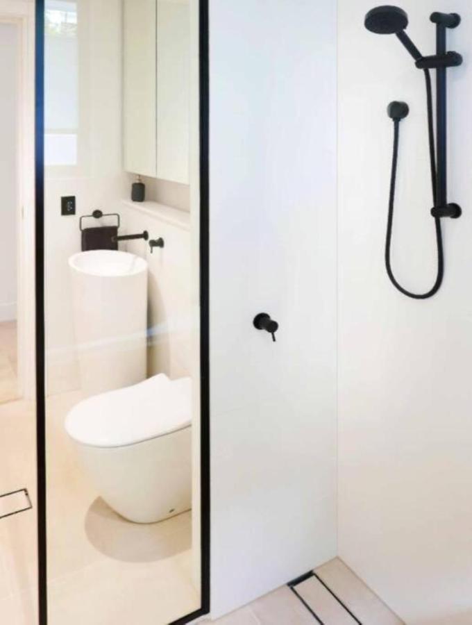 Apartment Modern 1br Abode With Courtyard Steps To The Sydney