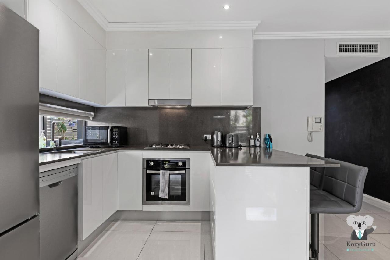 Kozyguru Ryde Cosy 2bed Free Parking Nry241 Apartment Sydney