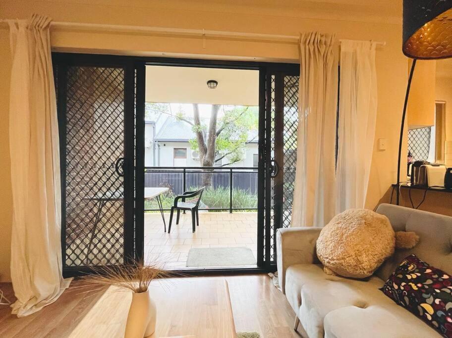 Cozy And Convenient Apartment Sydney