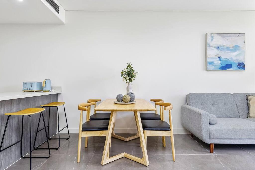 Apartment Modern 1 Bed Apt Op Mhs Sydney