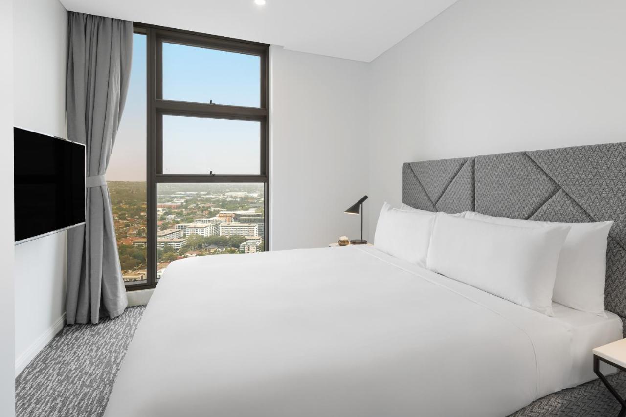 Hotel Meriton George Street, Parramatta Sydney