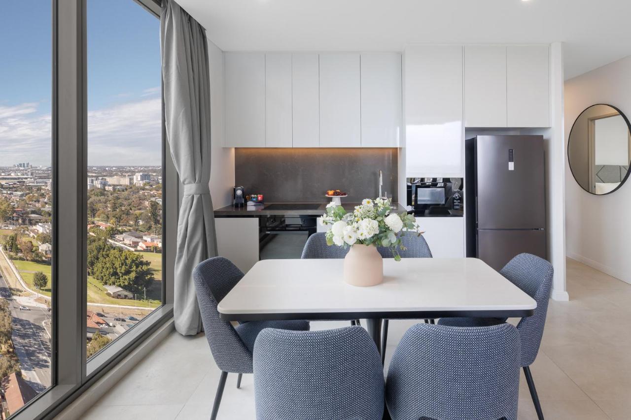 Hotel Meriton George Street, Parramatta 4*