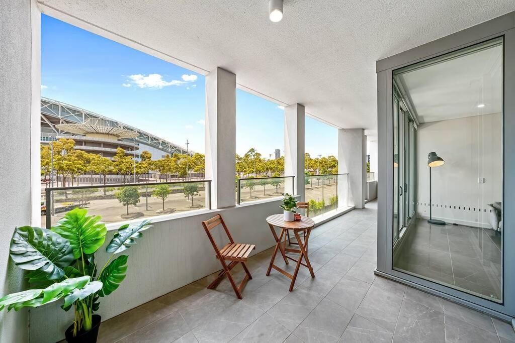 Commodious 2 Bedroom Apt In Op Apartment *