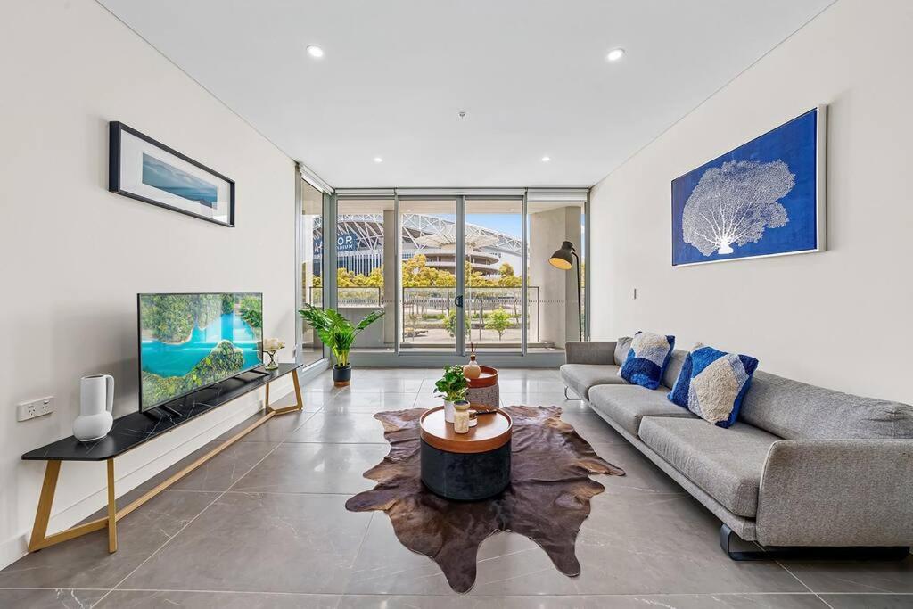 Apartment Commodious 2 Bedroom Apt In Op *