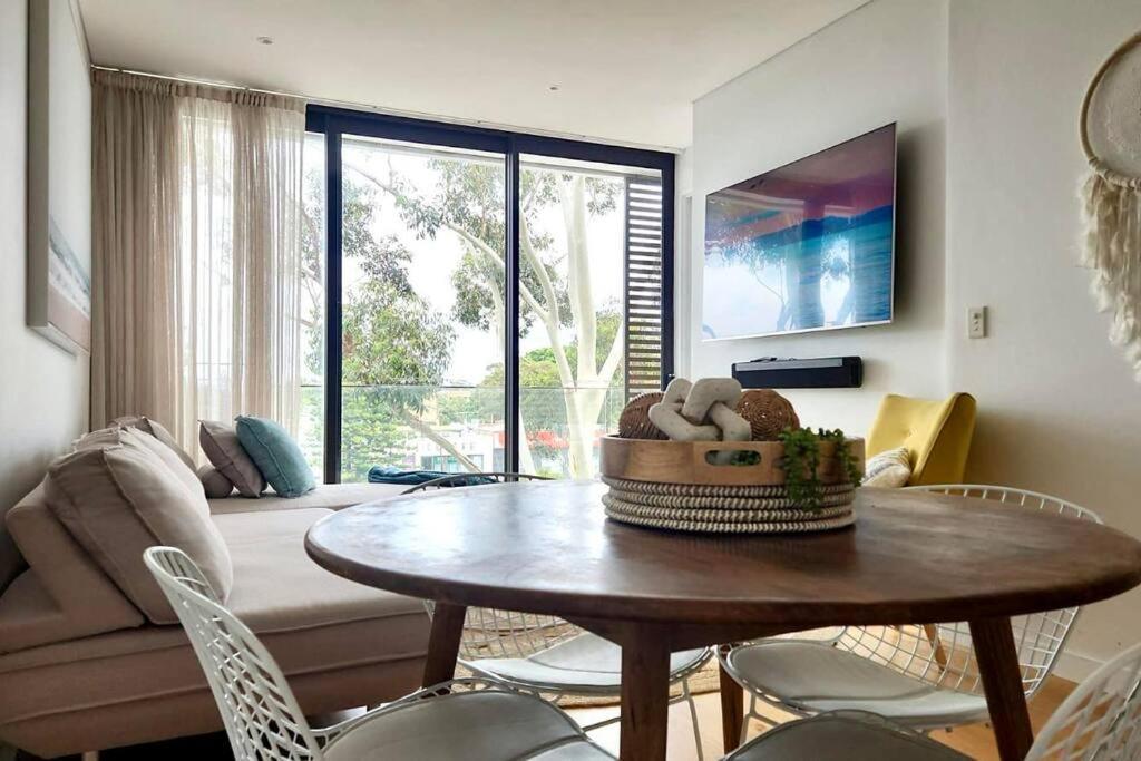 Apartment And Sea! *