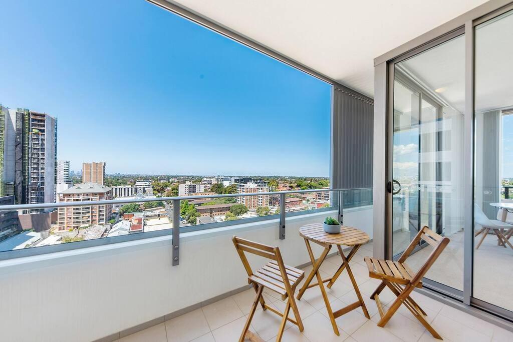 Skyview Comfy Apt In Centre Of Burwood Apartment