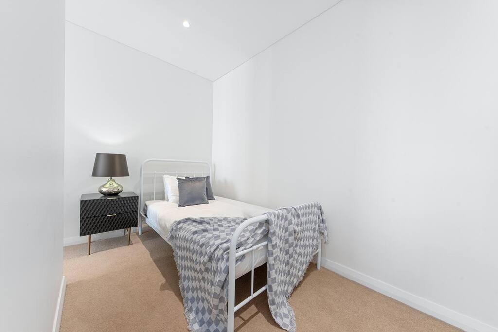 Apartment Skyview Comfy Apt In Centre Of Burwood