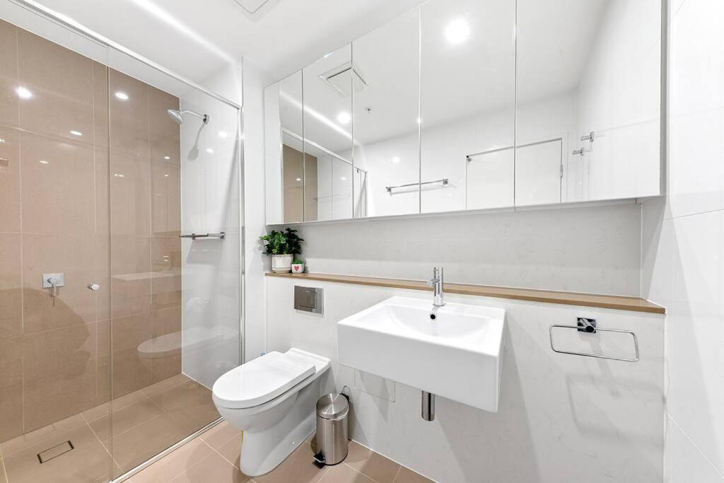 Apartment Skyview Comfy Apt In Centre Of Burwood