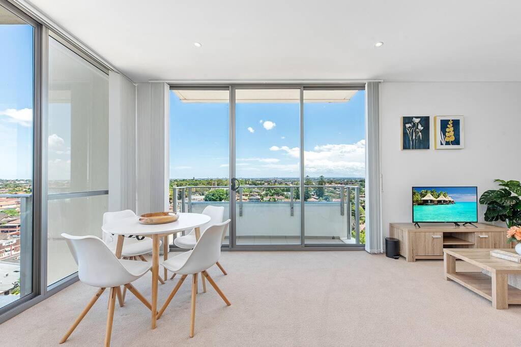 Apartment Skyview Comfy Apt In Centre Of Burwood *