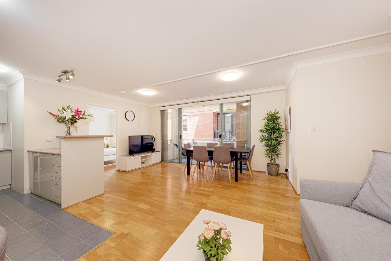Spacious & Cosy 2 Bedroom In Darling Harbour Sydney