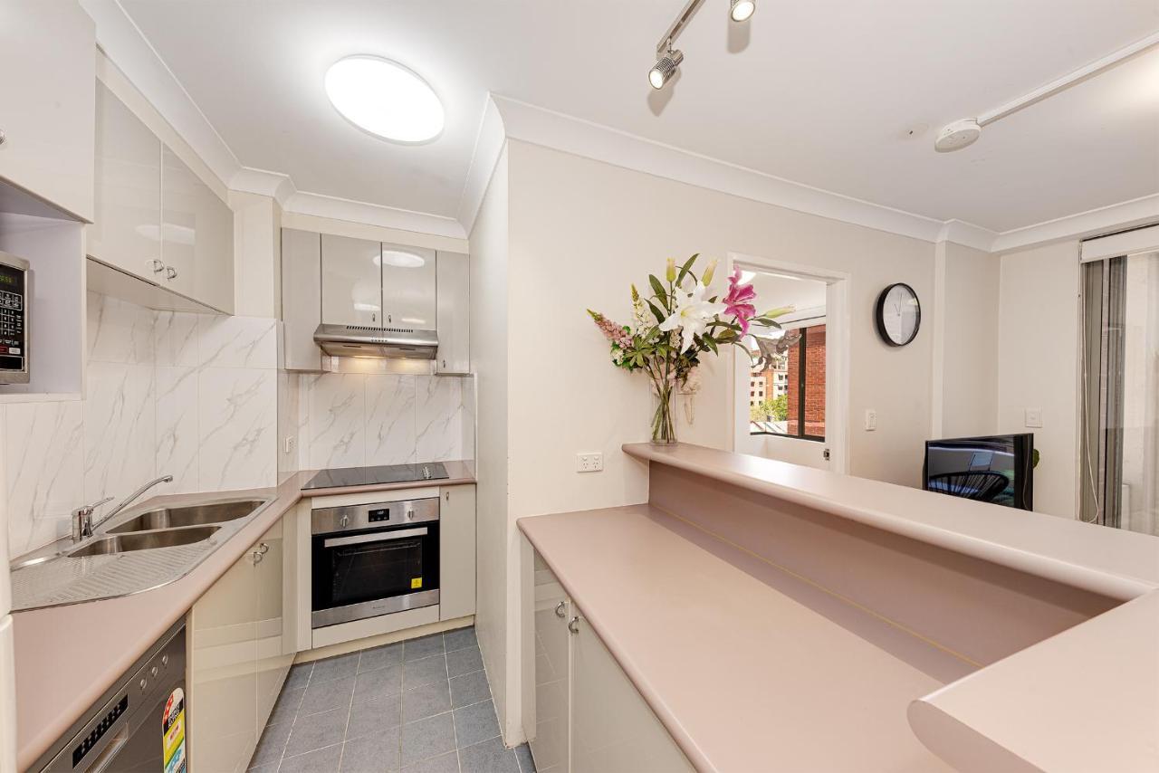 Spacious & Cosy 2 Bedroom In Darling Harbour Apartment Sydney