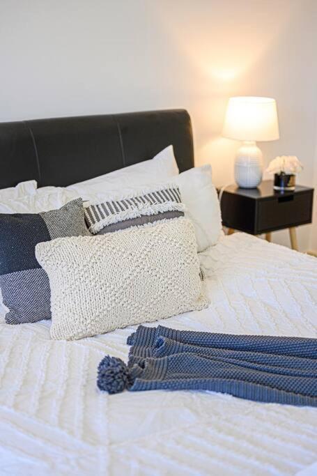 Apartamento Parramatta Comfy- 2bd-free Parking -netflix-westfield Sidney