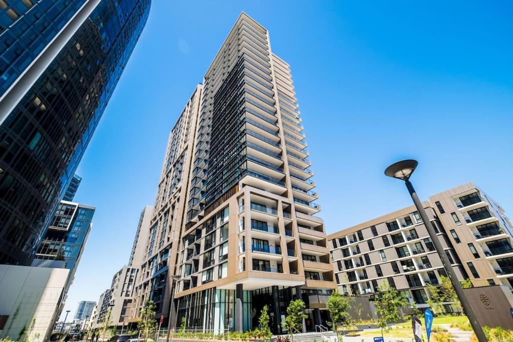 Lovely 2 Bedroom With Swimming Pool Apartment Sydney