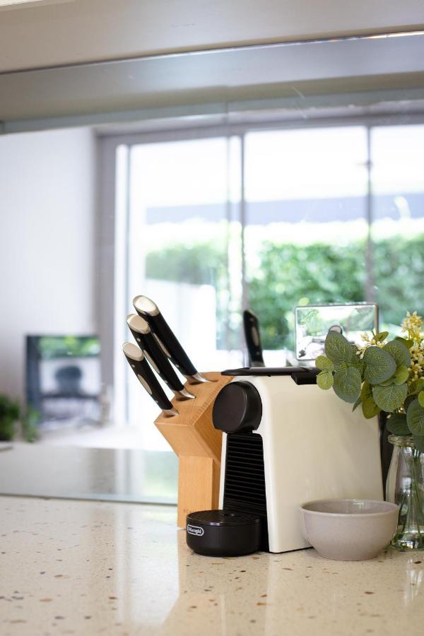 The Alta By Urban Rest Apartment