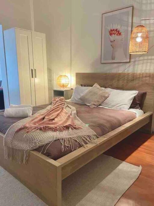 Apartamento Lovely Front Studio